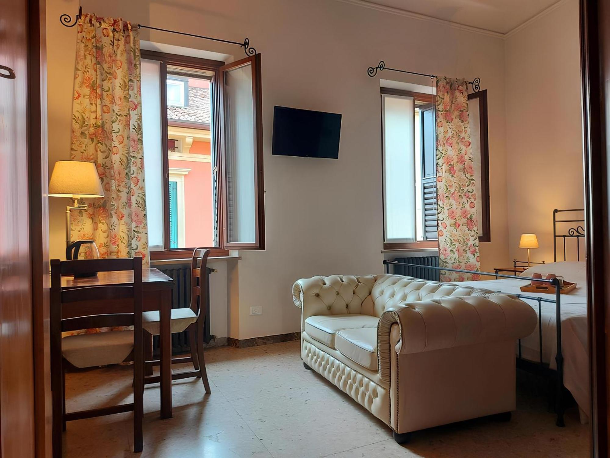 Elle Palace - Simply Elegant — Photos 1