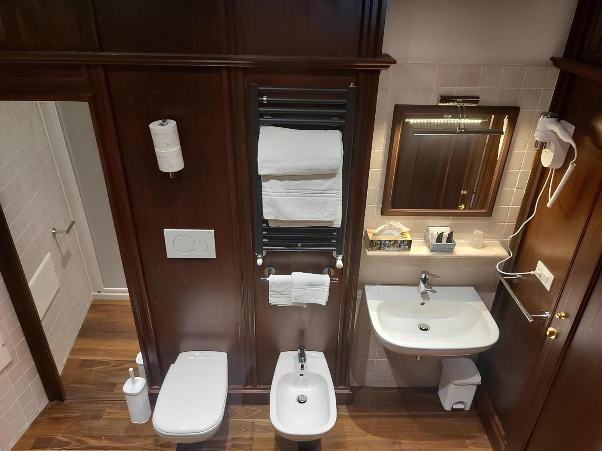 Elle Palace - Simply Elegant, Verona